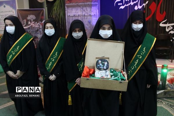 یادواره شهدای دبیرستان نیایش قم