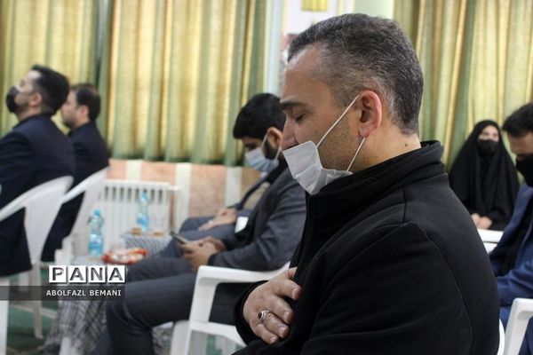 یادواره شهدای دبیرستان نیایش قم