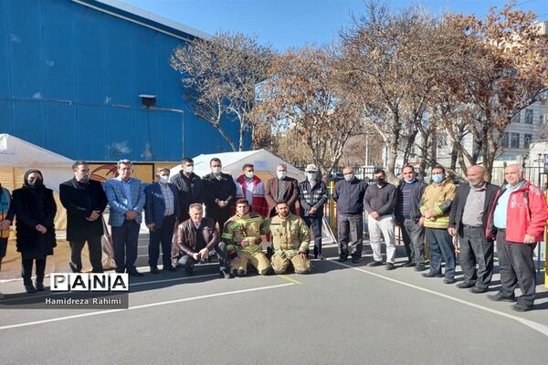 اجرای مانور ایمنی در برابر زلزله و مدیریت بحران در منطقه ۱۵
