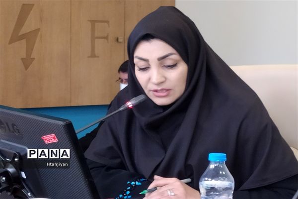 برگزاری گرامیداشت سالروز تاسیس نهضت سواد آموزی در استان اصفهان