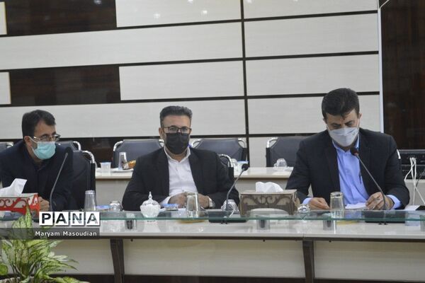 نشست شورای معاونان اداره‌کل آموزش و پرورش استان بوشهر