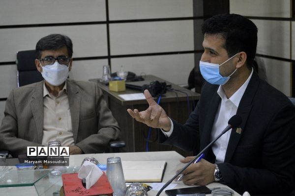 نشست شورای معاونان اداره‌کل آموزش و پرورش استان بوشهر