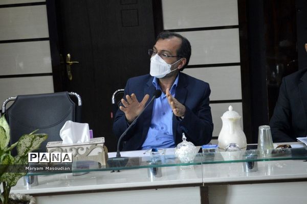 نشست شورای معاونان اداره‌کل آموزش و پرورش استان بوشهر