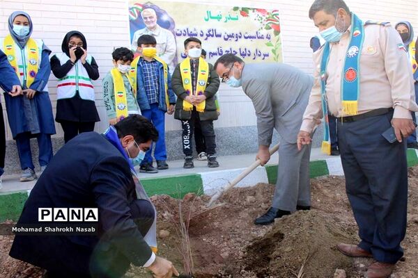 برگزاری پویش نذر نهال در ناحیه یک اهواز