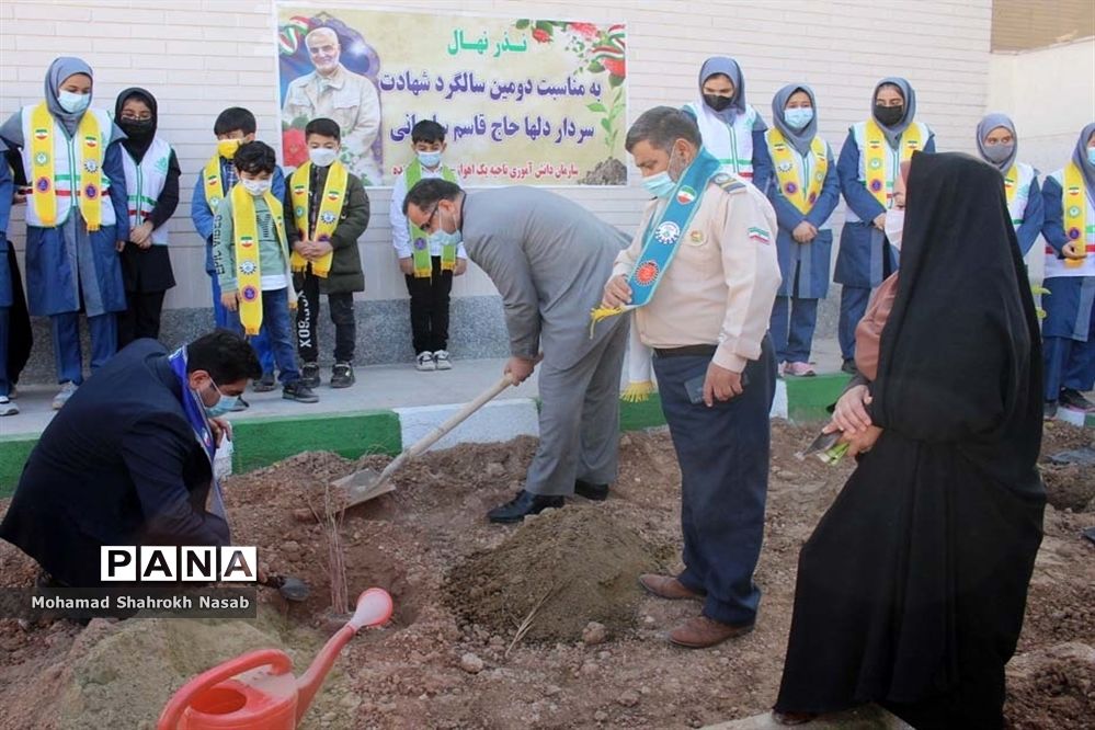 برگزاری پویش نذر نهال در ناحیه یک اهواز