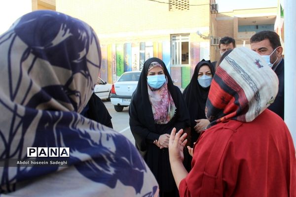 بازدید سرپرست مرکز امور بین‌الملل و مدارس خارج کشور وزارت آموزش و پرورش ازدبیرستان حجاب بوشهر