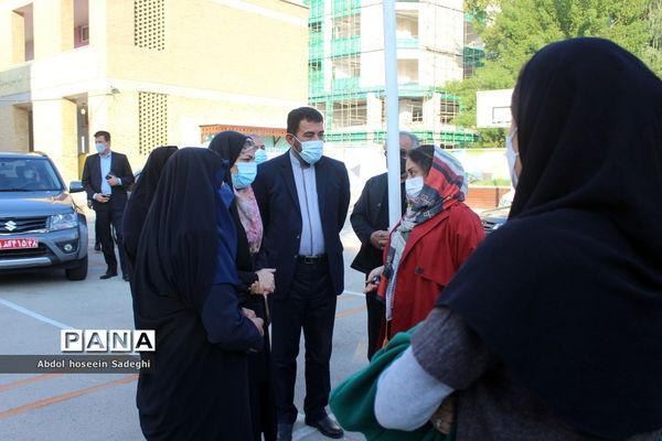 بازدید سرپرست مرکز امور بین‌الملل و مدارس خارج کشور وزارت آموزش و پرورش ازدبیرستان حجاب بوشهر