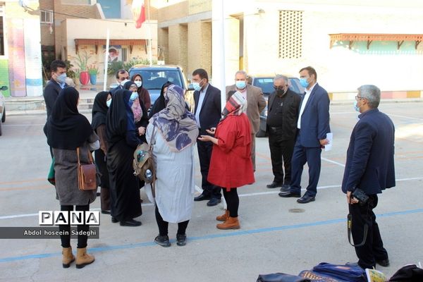 بازدید سرپرست مرکز امور بین‌الملل و مدارس خارج کشور وزارت آموزش و پرورش ازدبیرستان حجاب بوشهر