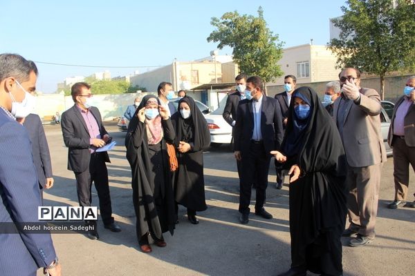 بازدید سرپرست مرکز امور بین‌الملل و مدارس خارج کشور وزارت آموزش و پرورش  از دبستان شهید حسن آیت محله تنگک بوشهر