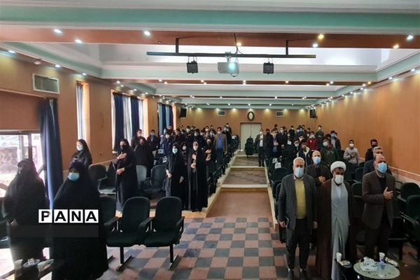 مراسم ۹ دی با حضور مسئولان اداری و شهری در جوادآباد