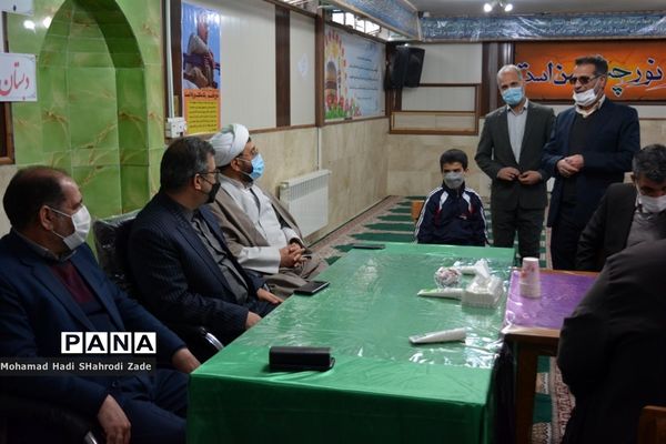 افتتاح زمین چمن مصنوعی در آموزشگاه شاهد رحیمی ناحیه یک مشهد