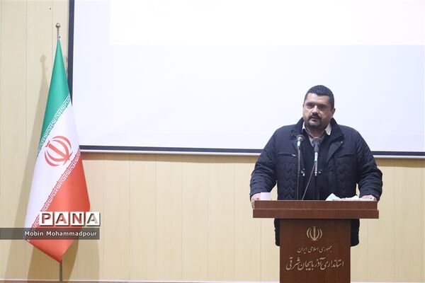 نشست صمیمی استاندار آذربایجان شرقی با اهالی رسانه