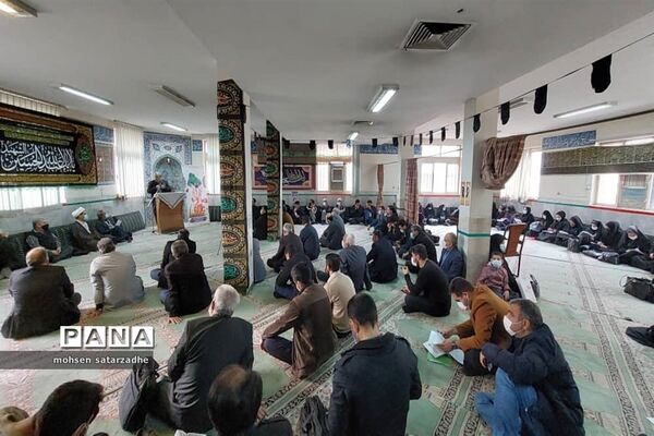 مراسم گرامیداشت 9دی با حضور بسیجیان فرهنگی ناحیه دو شهرری