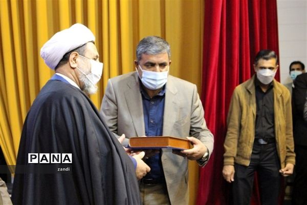 مراسم تکریم و معارفه مدیر‌کل آموزش و پرورش استان کرمان