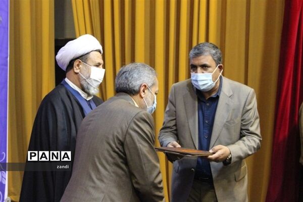 مراسم تکریم و معارفه مدیر‌کل آموزش و پرورش استان کرمان