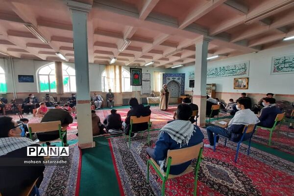مراسم گرامیداشت 9‌دی در آموزشگاه امیر کبیر ناحیه دو شهرری