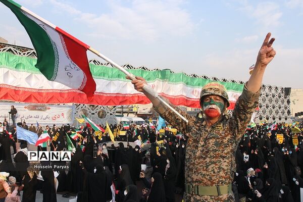 یوم الله نهم دی در میدان امام حسین (ع)