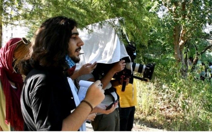 «همانطور که قدم می‌زدم متوجه شدم» آماده نمایش شد