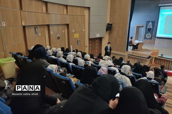 گردهمایی دانش‌آموزان بسیجی در دومین سالگرد شهادت حاج قاسم سلیمانی