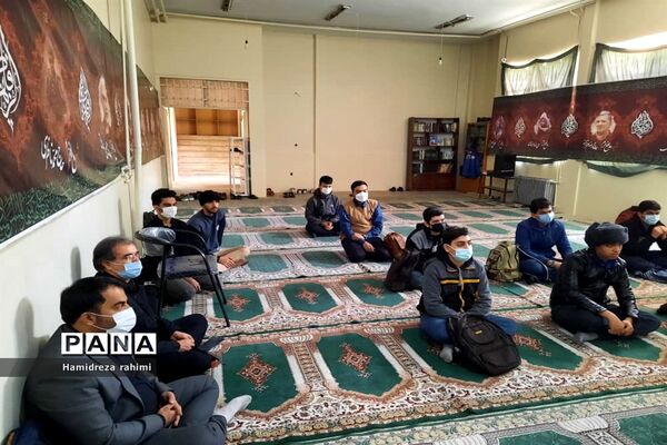 اجرای طرح گفتمان دینی در دبیرستان شهید باهنر