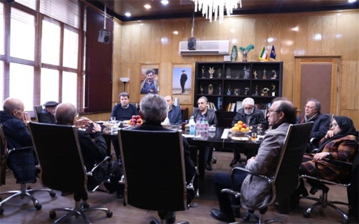 گفتگوی صمیمانه سینماگران مسیحی با محمد خزاعی