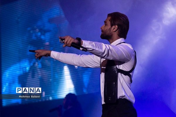 کنسرت ماکان‌بند