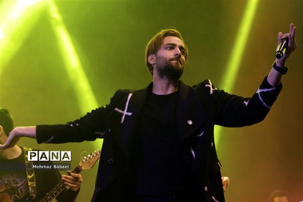 کنسرت ماکان‌بند