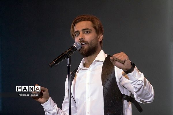 کنسرت ماکان‌بند