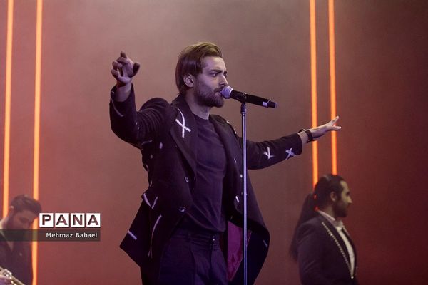 کنسرت ماکان‌بند