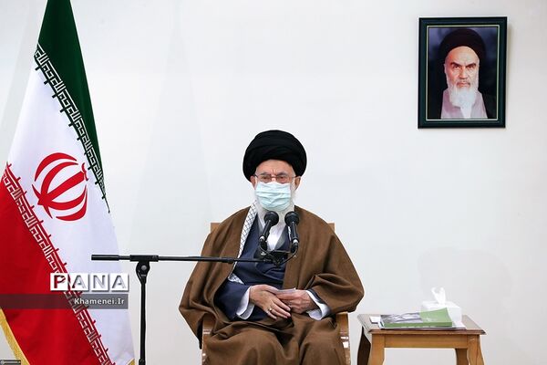 دیدار خانواده و اعضای ستاد بزرگداشت شهید حاج قاسم سلیمانی با رهبر انقلاب اسلامی