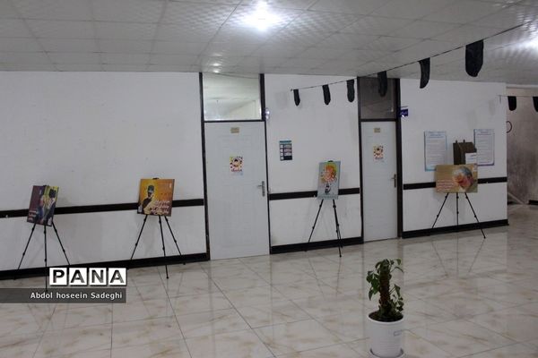 نمایشگاه عکس شهید سپهبد حاج قاسم سلیمانی در اداره‌کل آموزش و پرورش استان بوشهر
