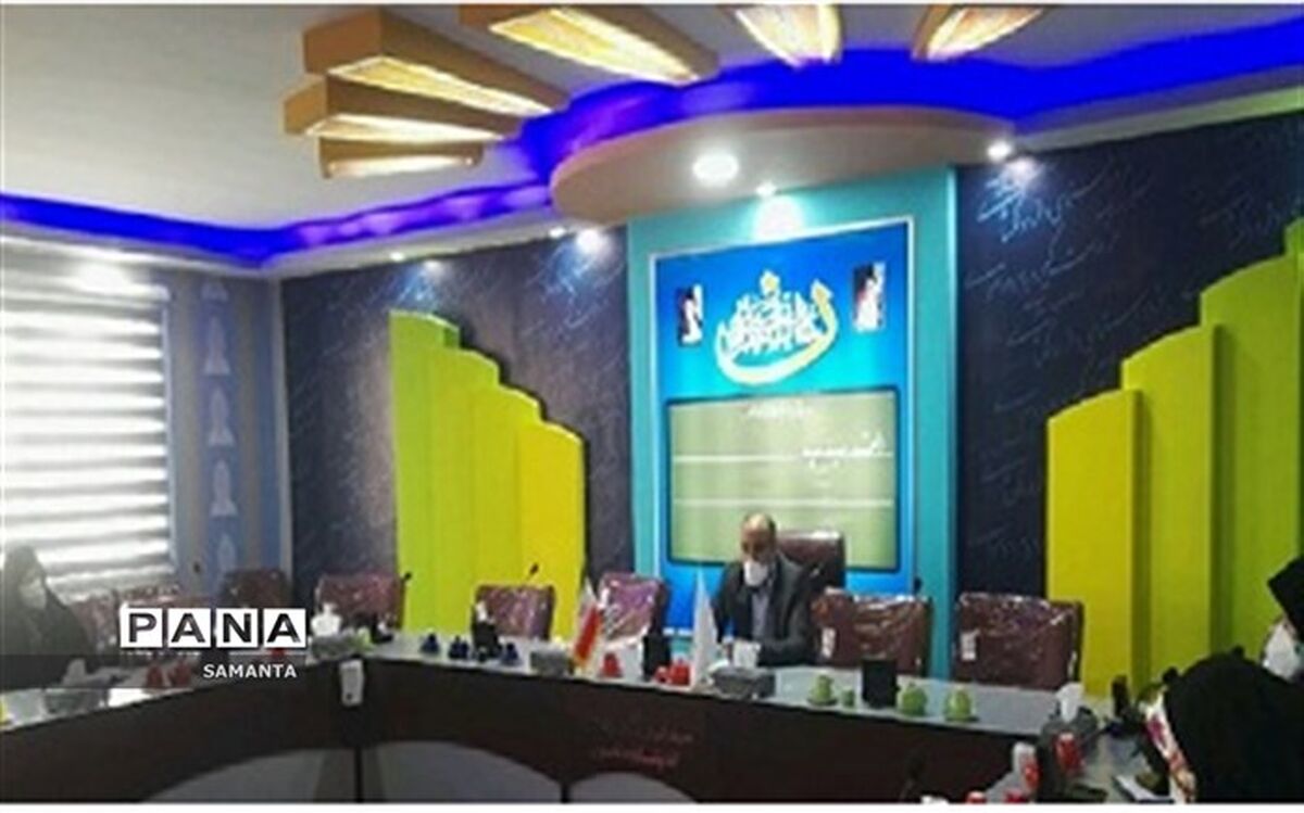 نقش‌پذیری دانش‌آموزان درمدارس تضمینی است برای ارتباط‌گیری صحیح و موثر در آینده