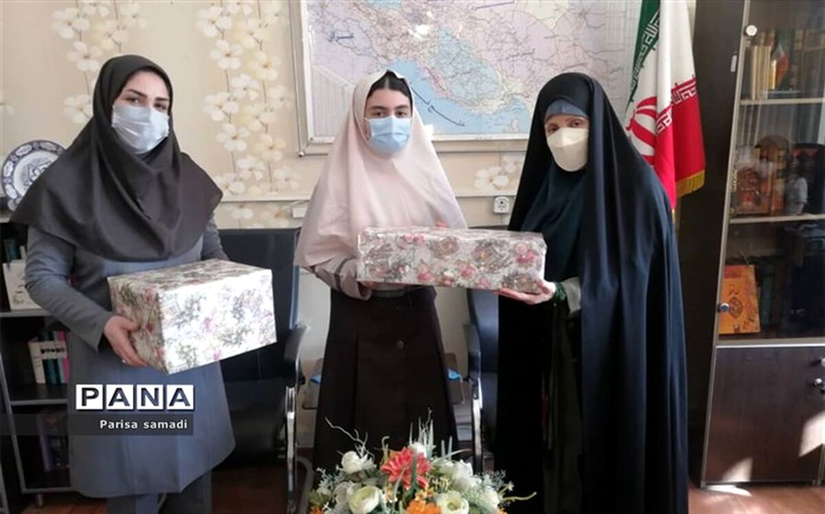 درخشش دانش‌آموز منطقه ۱۳ در مسابقات نقاشی پژوهش‌سرای آفرینش