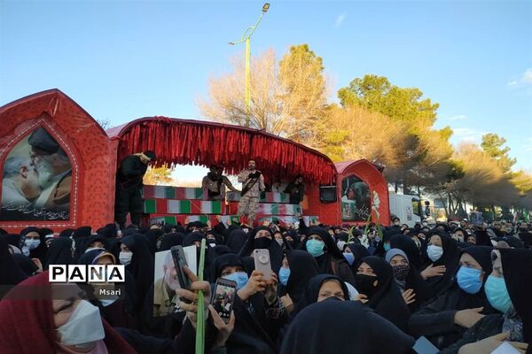 شاهین شهر قدمگاه شهیدان ۸سال دفاع مقدس
