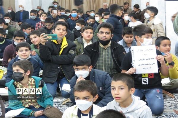 محفل انس با قرآن به مناسبت سالگرد قاسم سلیمانی در شهرستان خلیل‌آباد