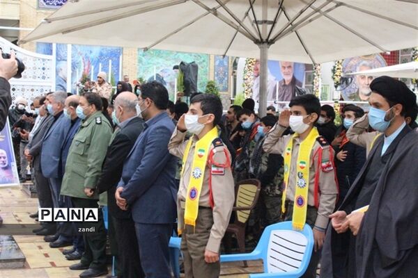 حضور تشکلات دانش‌آموزی در گلزار شهدا کرمان