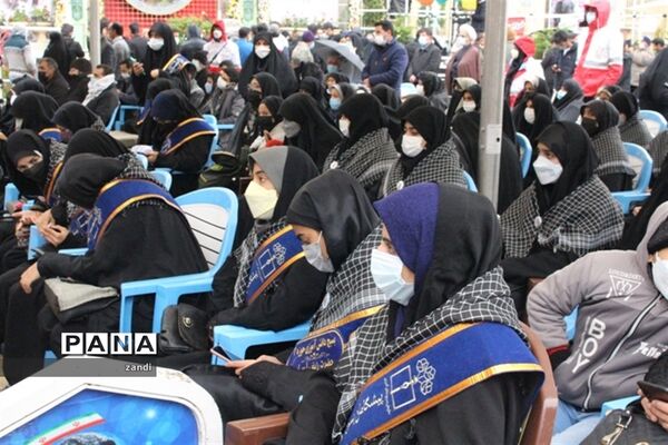 حضور تشکلات دانش‌آموزی در گلزار شهدا کرمان