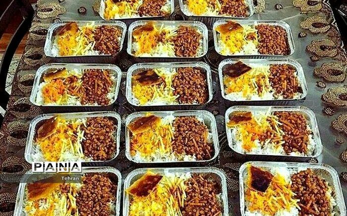 توزیع ۶۰۰ پرس غذای گرم در مرکز نیکوکاری امیران