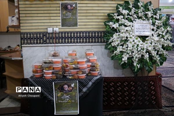 آیین بزرگداشت شهید حاج قاسم سلیمانی در خیریه آبشار عاطفه‌ها منطقه ۱۴