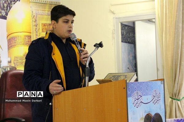 برگزاری شب شعر آیینی سلسله شهادت در آموزش و پرورش ناحیه سه مشهد