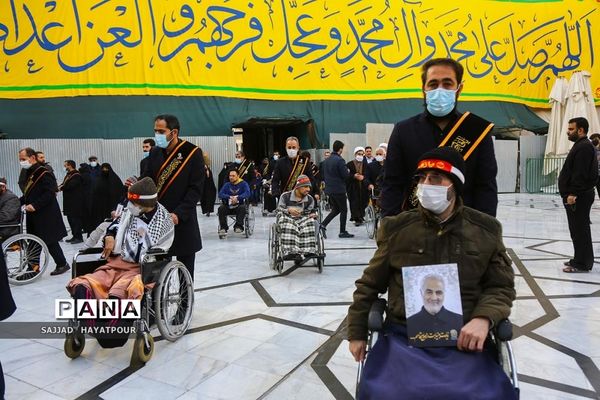 زیارت حضرت معصومه(س) به نیابت از حاج قاسم توسط 40 بیمار قطع نخاعی
