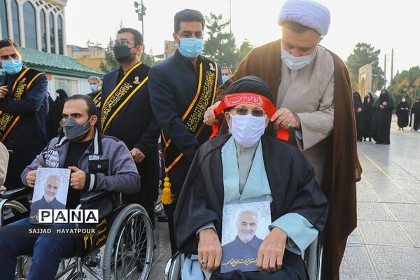 زیارت حضرت معصومه(س) به نیابت از حاج قاسم توسط 40 بیمار قطع نخاعی