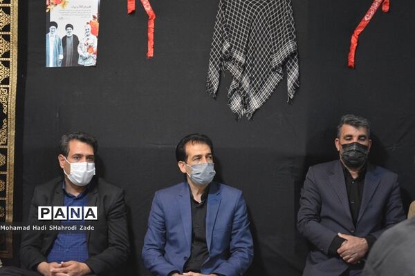 برگزاری مجلس یادبود شهید دلها حاج قاسم سلیمانی در آموزش و پرورش ناحیه یک مشهد