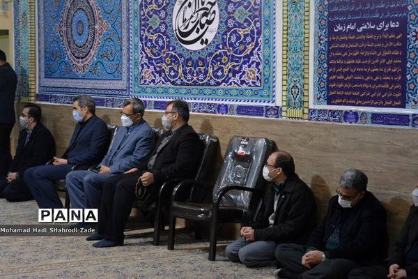 برگزاری مجلس یادبود شهید دلها حاج قاسم سلیمانی در آموزش و پرورش ناحیه یک مشهد