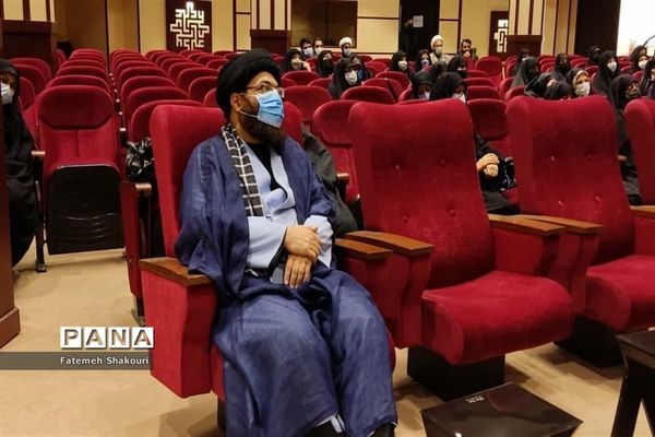 گردهمایی بزرگ بانوان فاطمی درشهرستان اسلامشهر