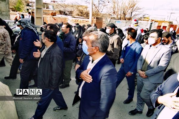 تشییع پیکر شهدای تازه تفحص شده دوران هشت سال دفاع مقدس در چرمهین استان اصفهان