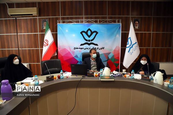 نشست تببین برنامه‌های اجرایی حوزه مشاوره و مراقبت در برابر آسیب‌های اجتماعی