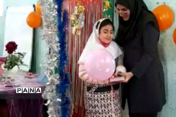 برگزاری جشن قرآن در مدارس ابتدایی آموزش و پرورش رودهن