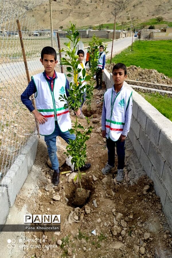 آیین گرامیداشت روز درختکاری و هفته منابع طبیعی در خوزستان