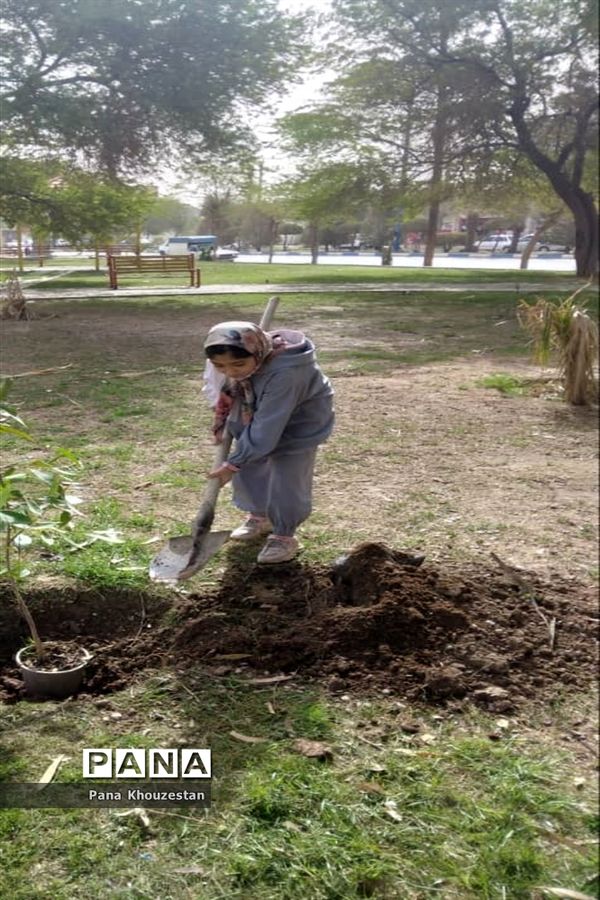 آیین گرامیداشت روز درختکاری و هفته منابع طبیعی در خوزستان